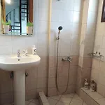 Vilă Rebekka's Elani Siviri
